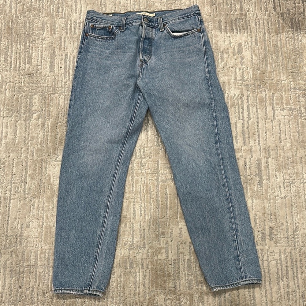 Women’s Levi’s Wedgie Fit Denim Jeans - Size 29